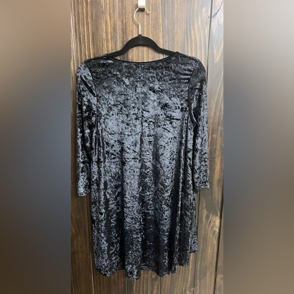 Black Velvet Mini Dress-Size : Small - Picture 7 of 7